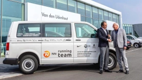 Van den Udenhout vervoert atleten NN Running Team