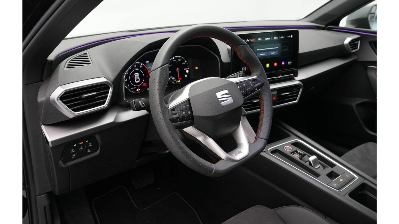 SEAT Leon Sportstourer FR Business Intense