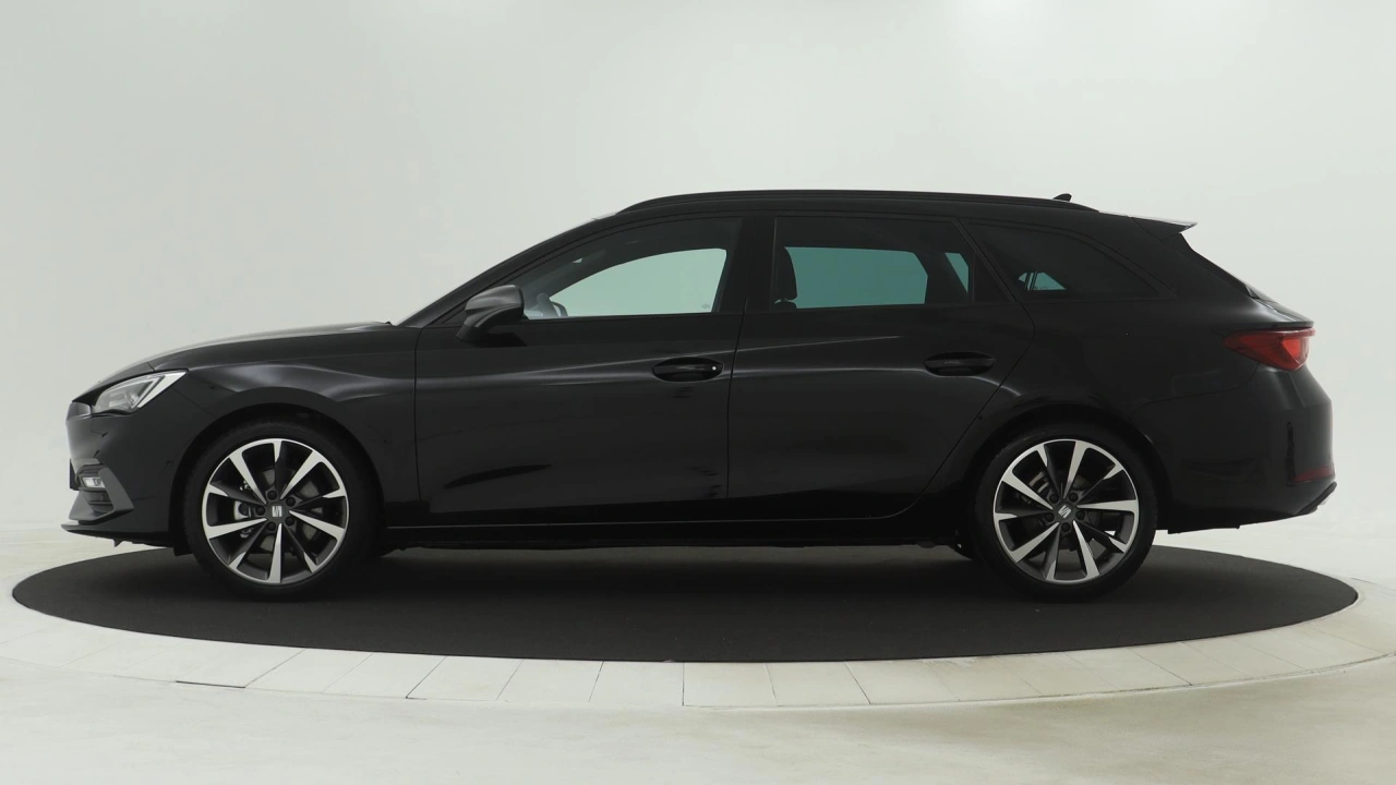 SEAT Leon Sportstourer FR Business Intense