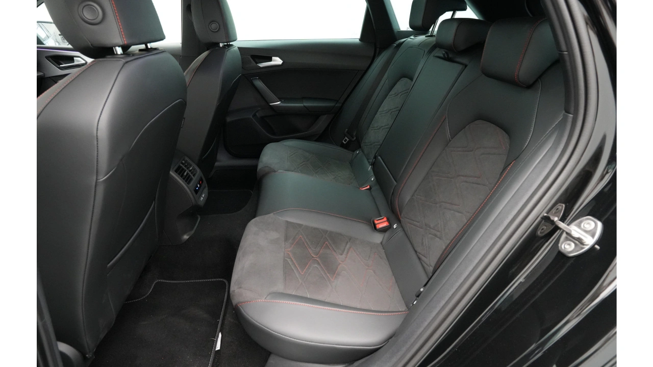 SEAT Leon Sportstourer FR Business Intense