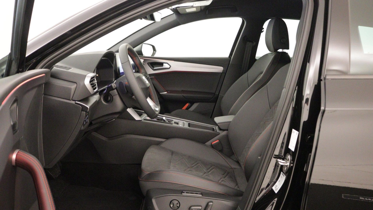 SEAT Leon Sportstourer FR Business Intense