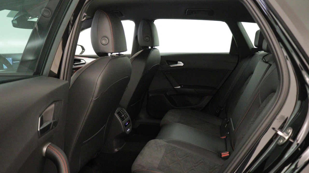 SEAT Leon Sportstourer FR Business Intense