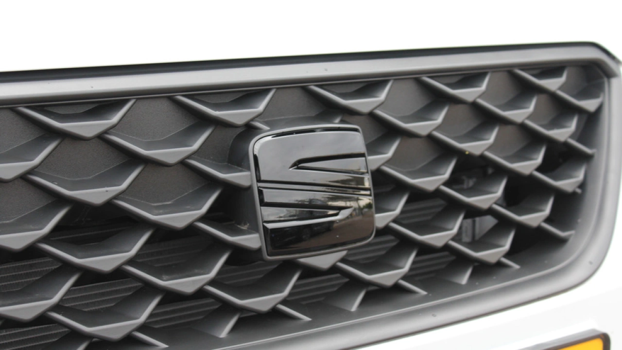 SEAT Arona Style Business Intense 1.0 81 kW / 110 pk EcoTSI SUV 7 versn. DSG 4.0H Black pack