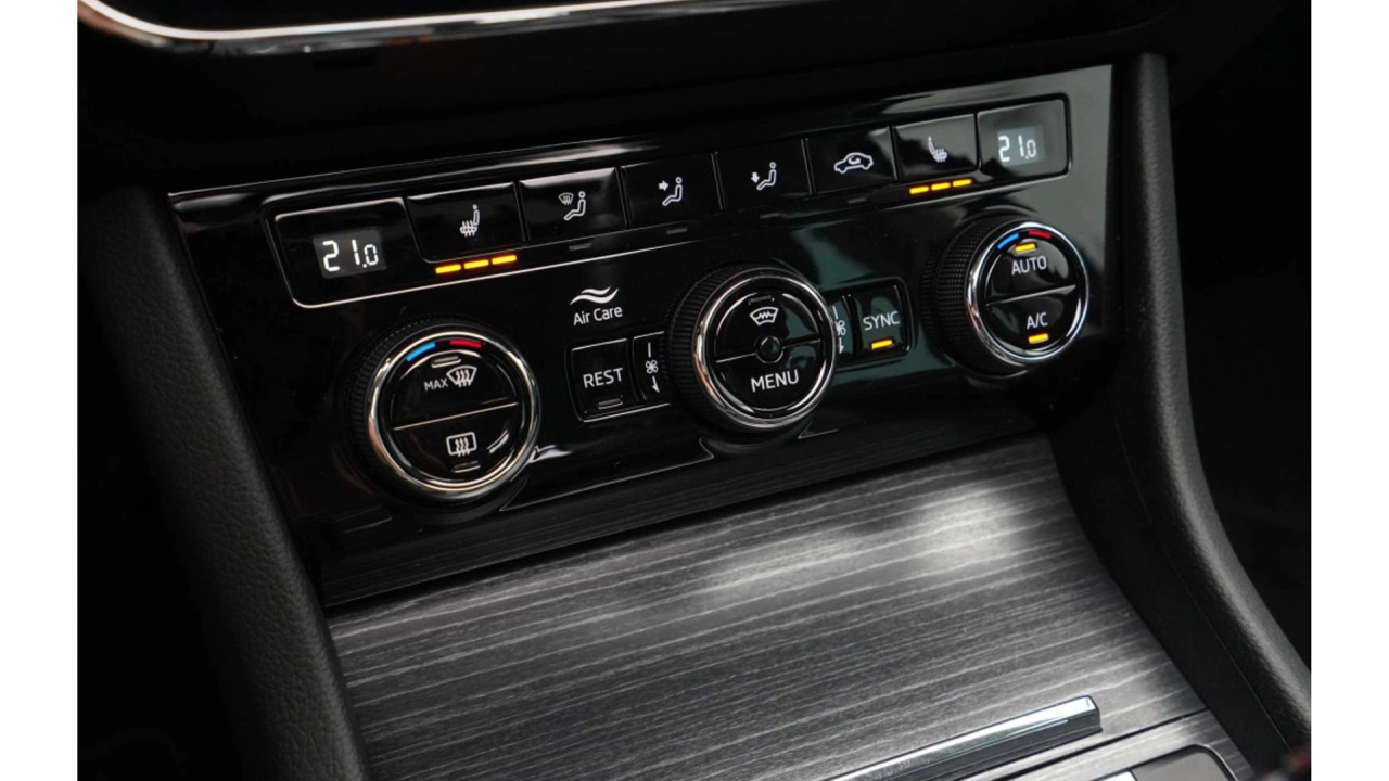 Škoda Superb Combi Business Edition Plus