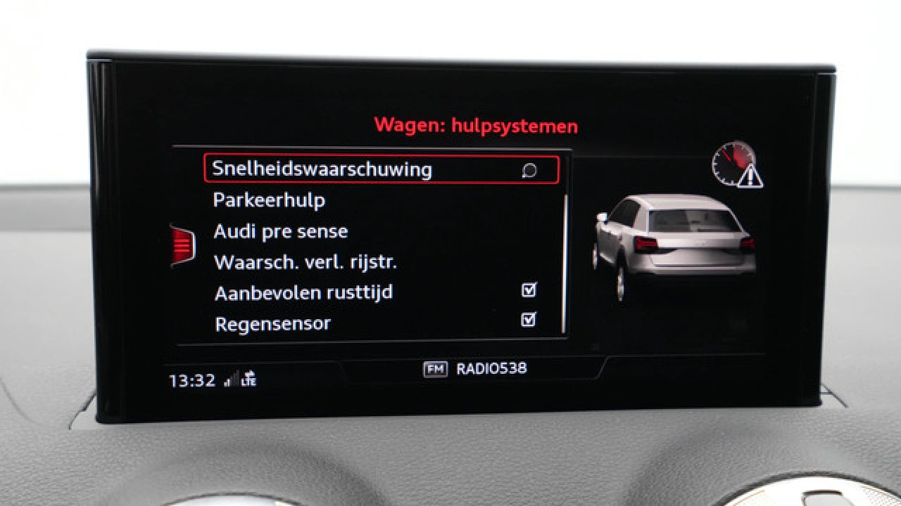 Audi Q2 S edition