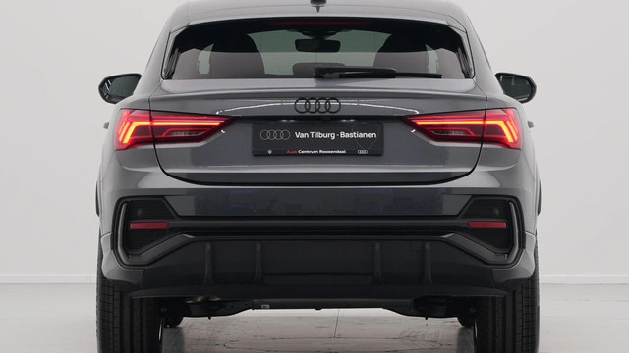 Audi Q3 Sportback S edition