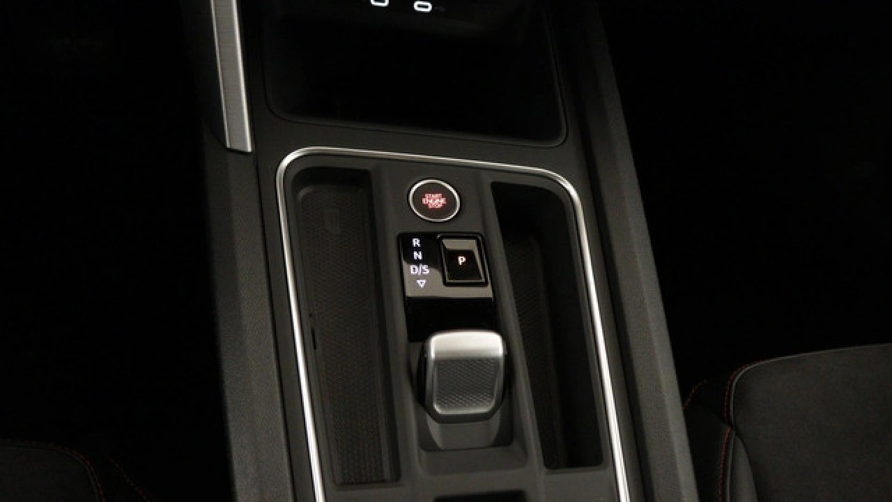 SEAT Leon Sportstourer FR Business Intense