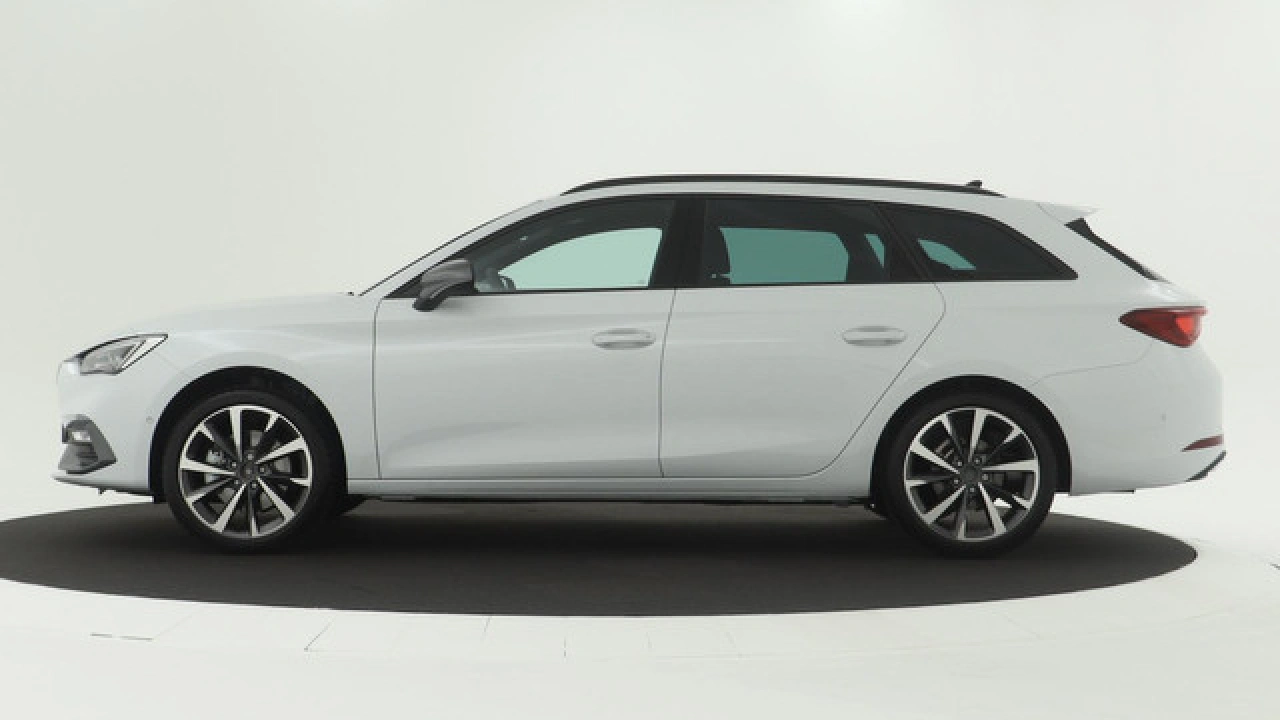 SEAT Leon Sportstourer FR Business Intense