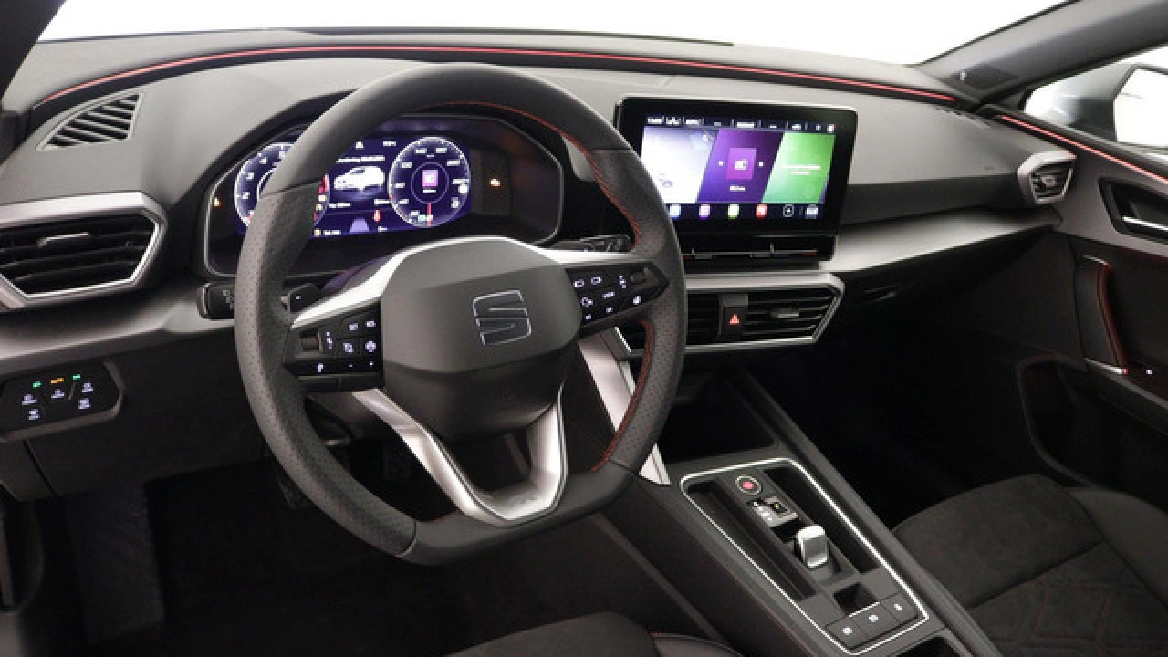 SEAT Leon Sportstourer FR Business Intense