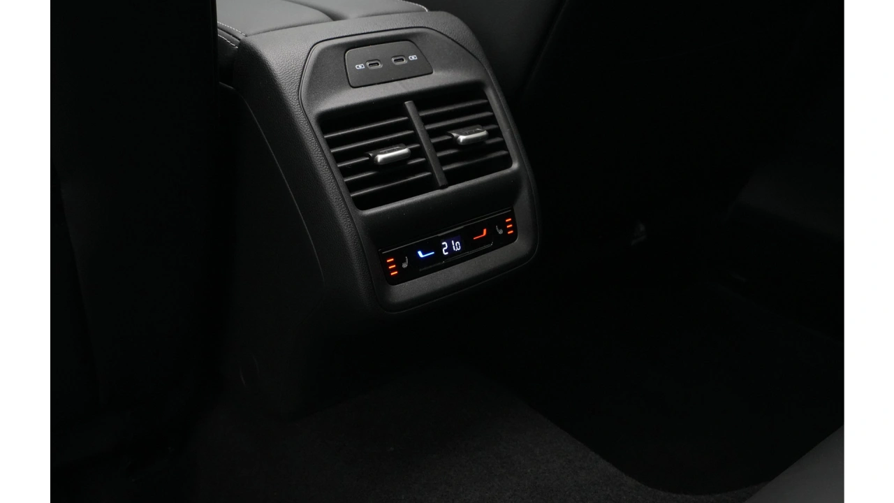 Volkswagen Passat Variant R-Line Business