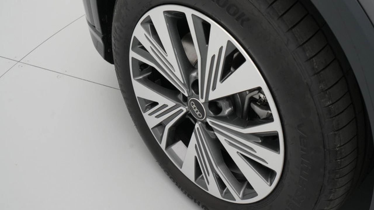 Audi Q4 Sportback e-tron Advanced edition