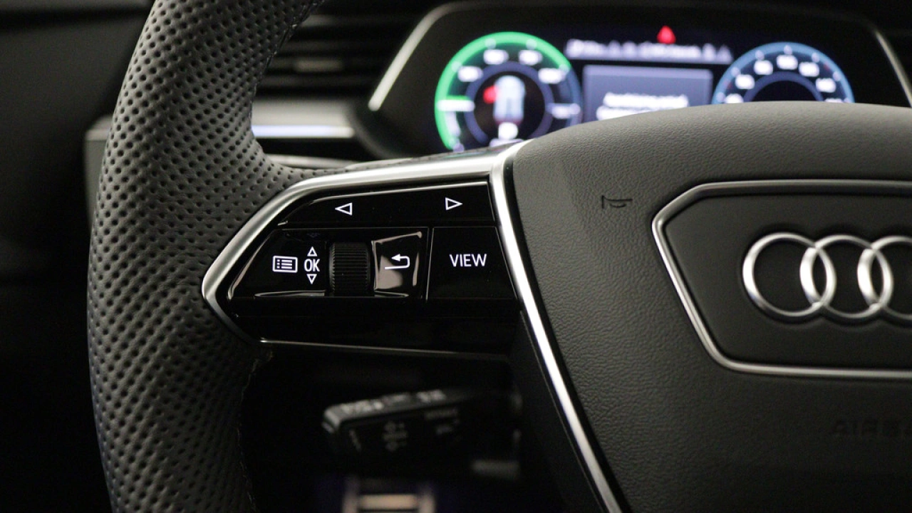 Audi Q8 e-tron 55 quattro S Edition Competition 115 kWh