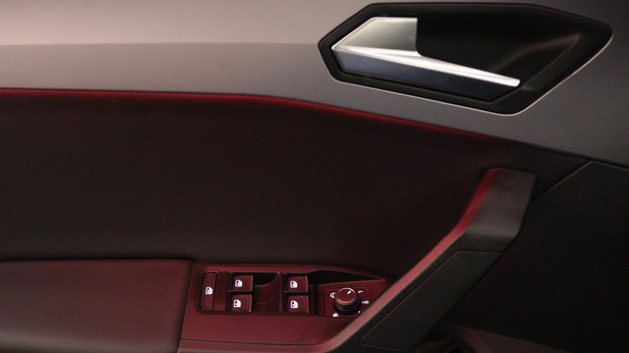 SEAT Leon Sportstourer FR PHEV Business Intense