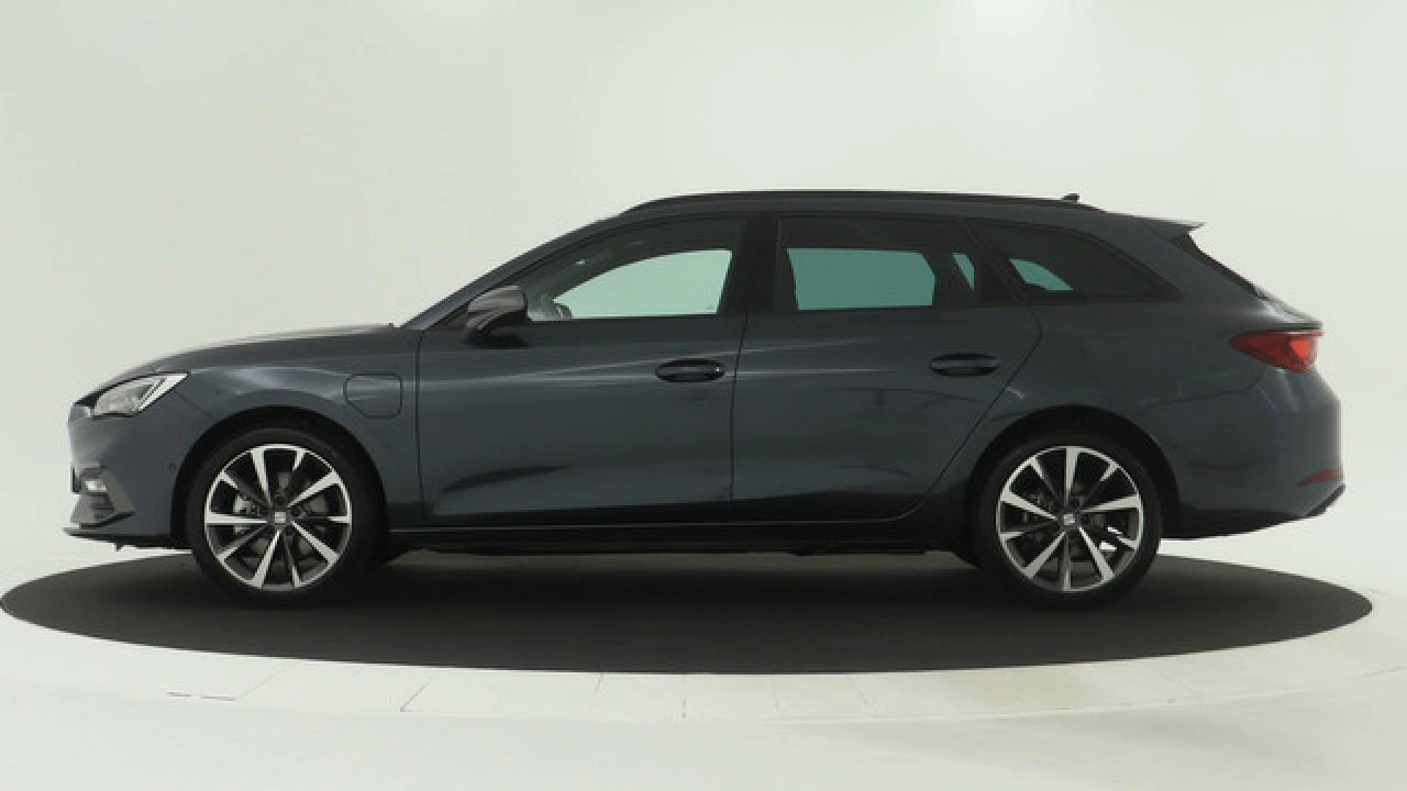 SEAT Leon Sportstourer FR PHEV Business Intense