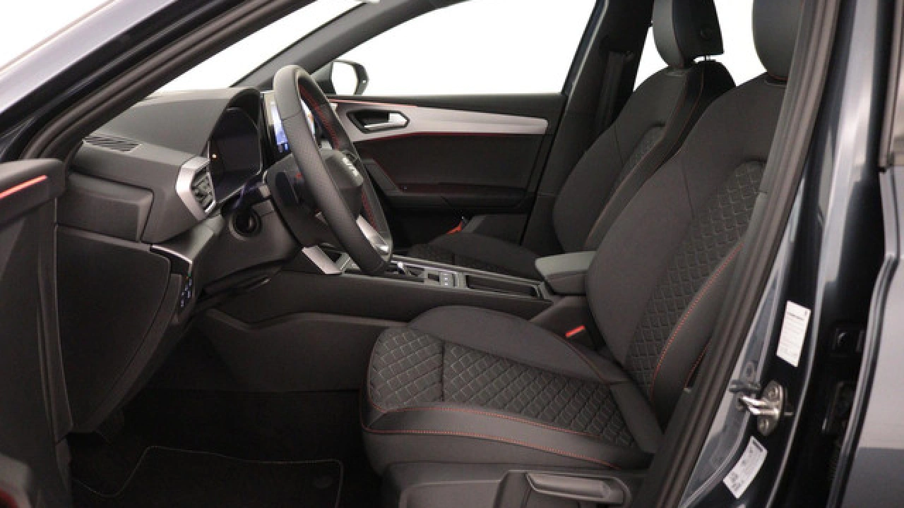 SEAT Leon Sportstourer FR PHEV Business Intense