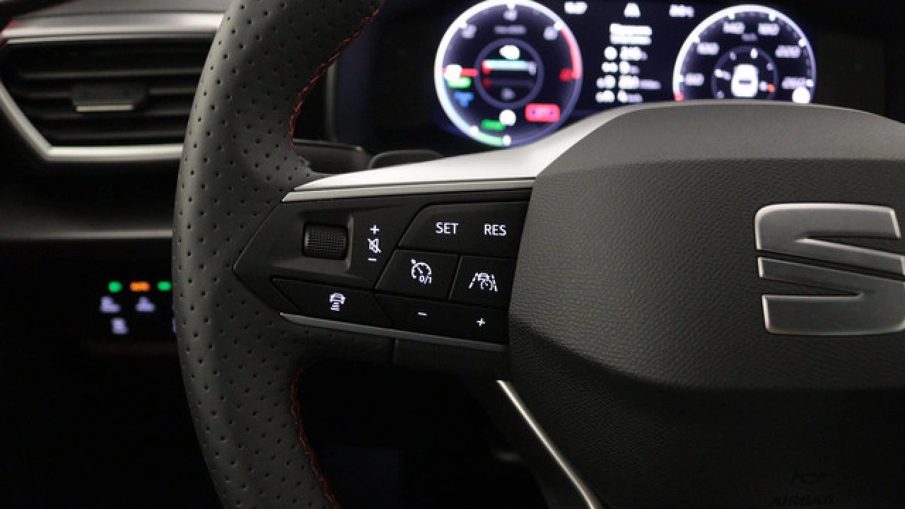 SEAT Leon Sportstourer FR PHEV Business Intense