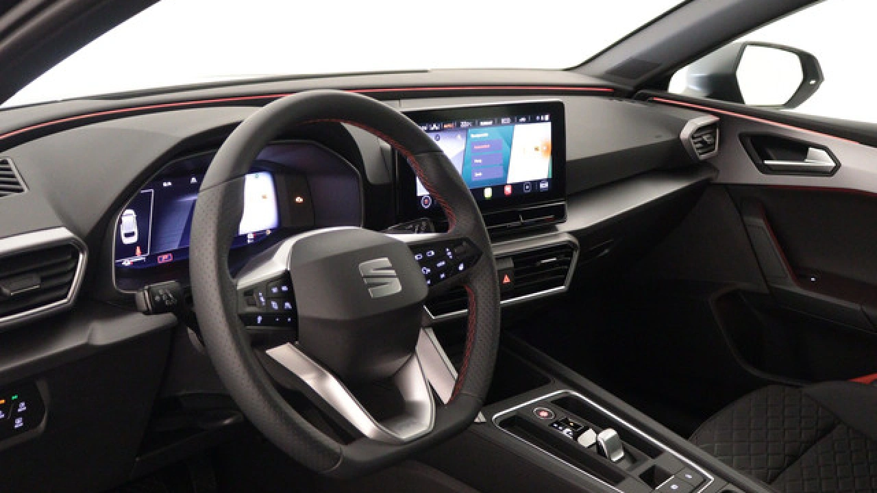 SEAT Leon Sportstourer FR PHEV Business Intense