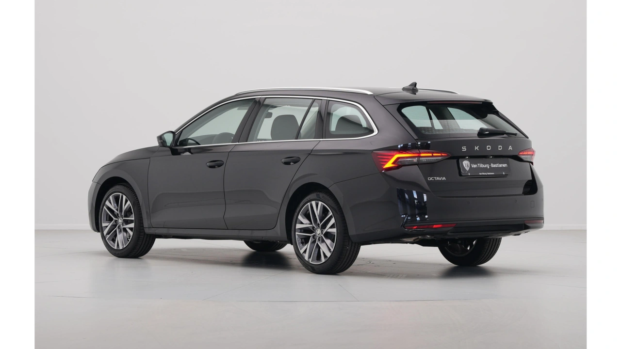 Škoda Octavia Combi First Edition