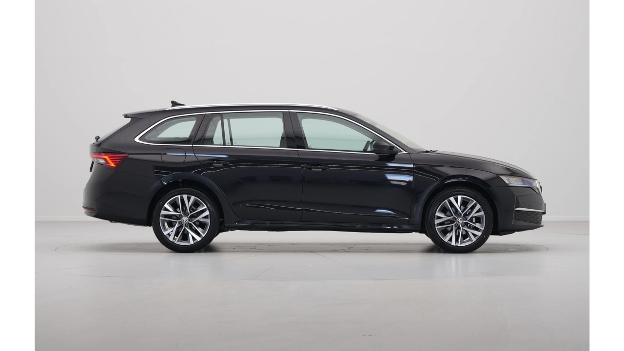 Škoda Octavia Combi First Edition