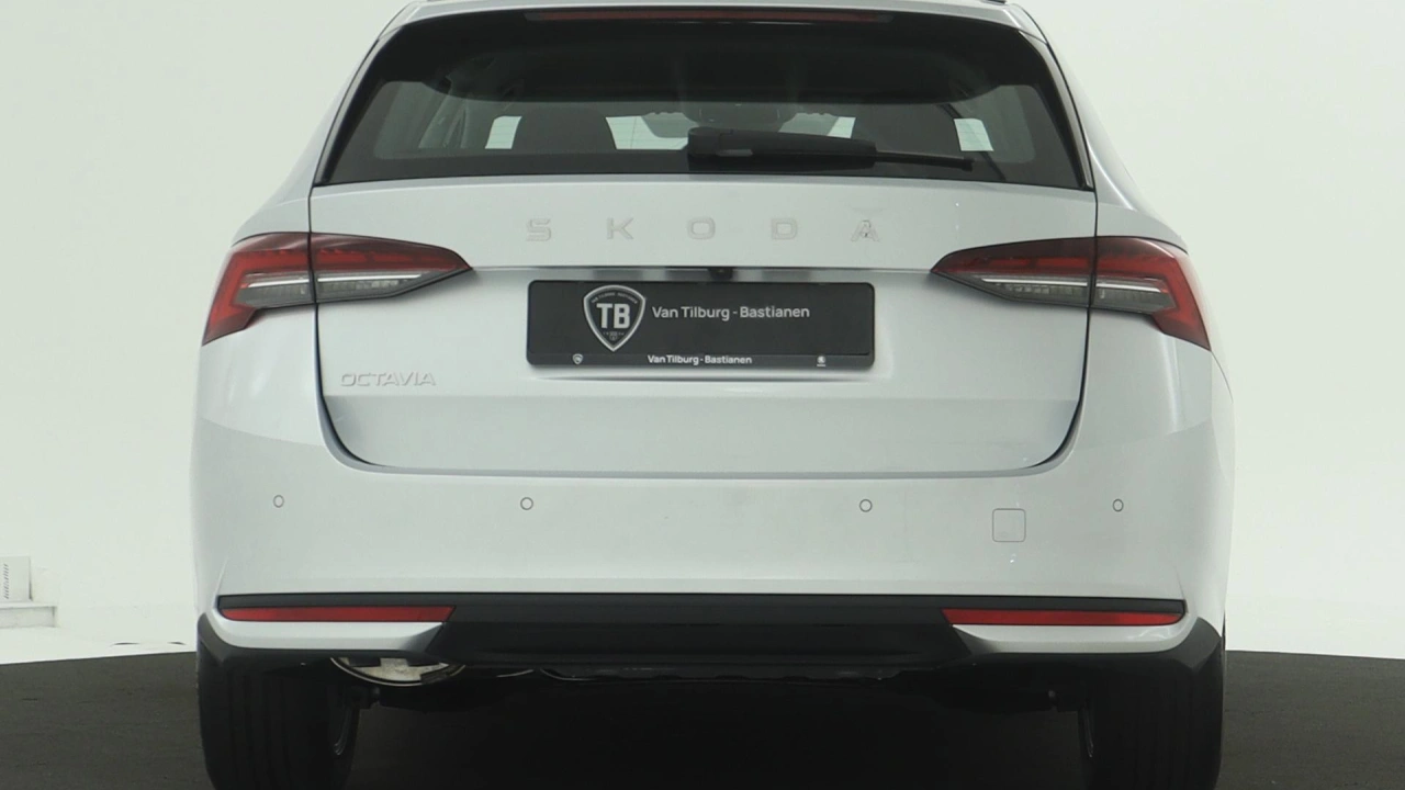Škoda Octavia Combi First Edition