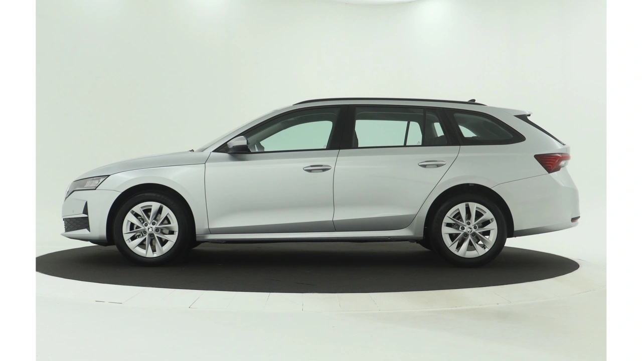 Škoda Octavia Combi First Edition