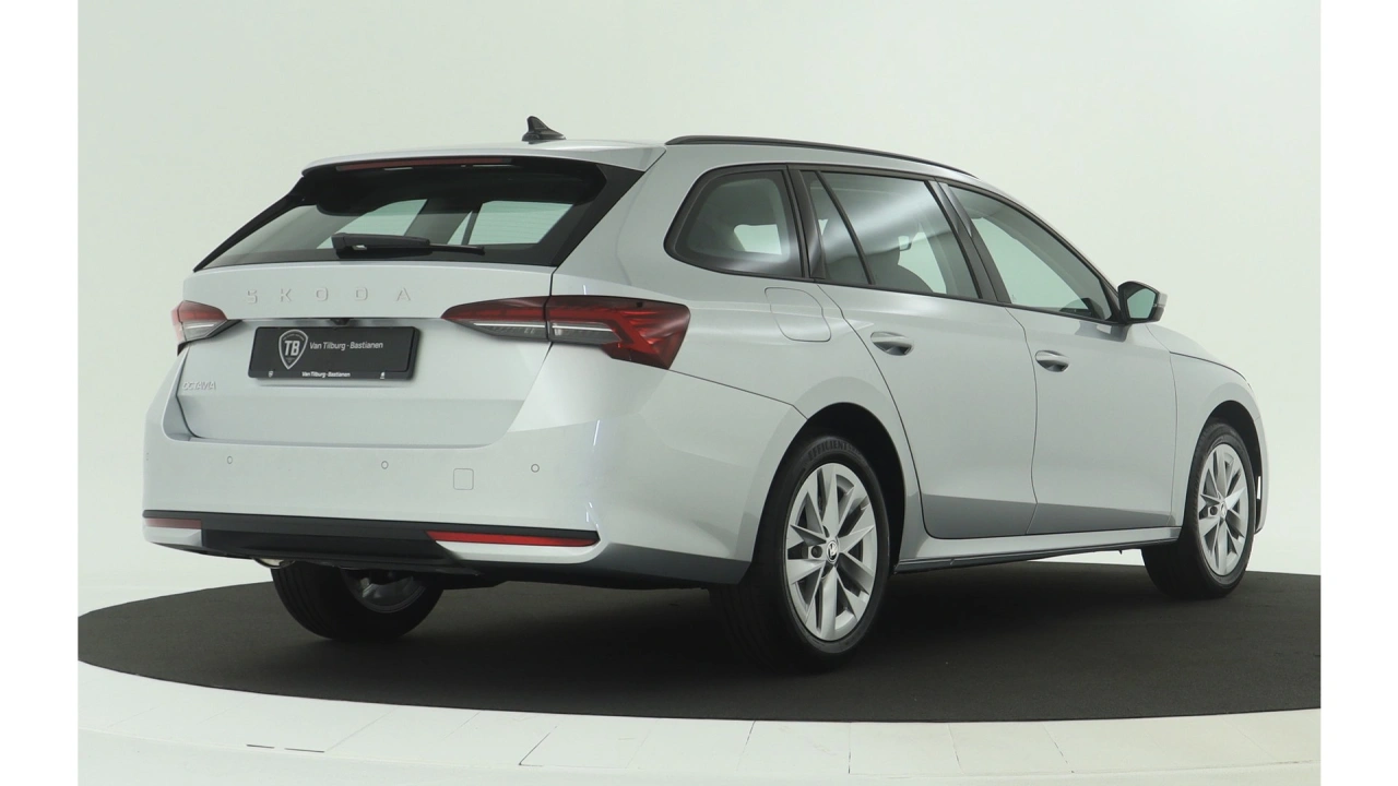 Škoda Octavia Combi First Edition