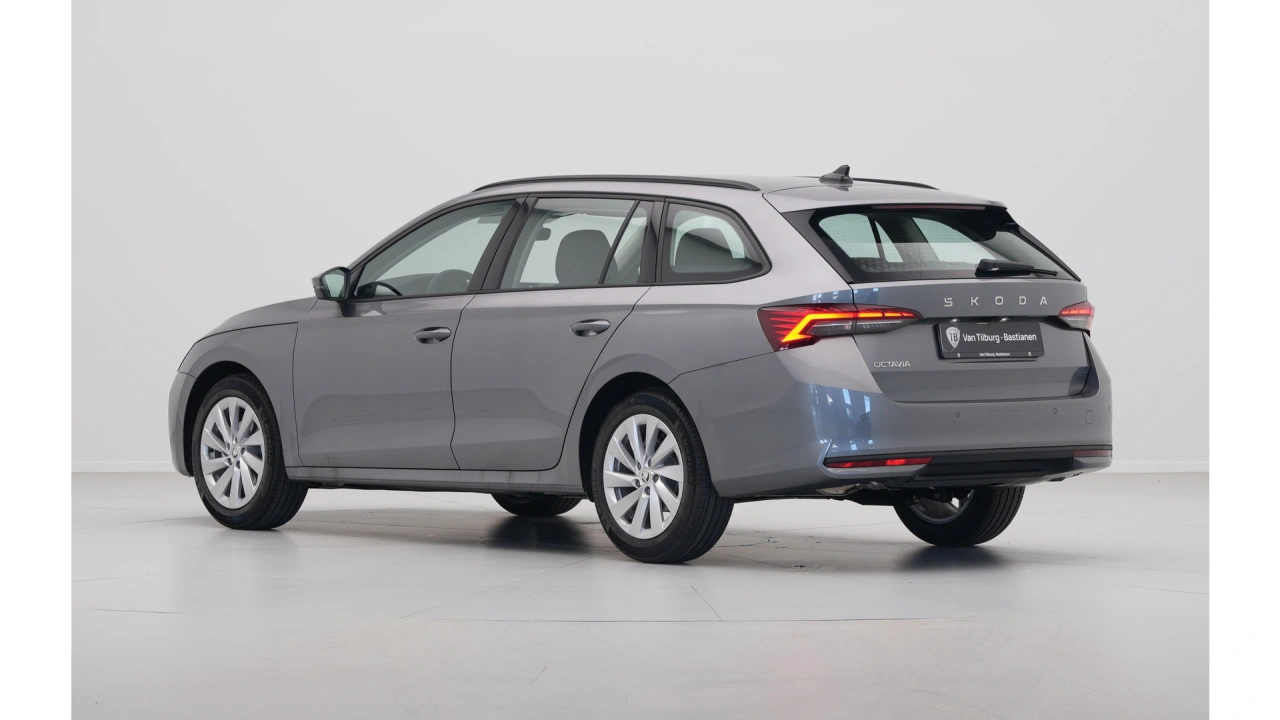 Škoda Octavia Combi First Edition