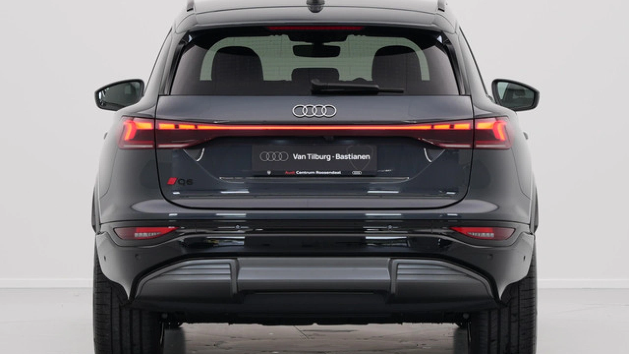 Audi Q6 e-tron Advanced edition