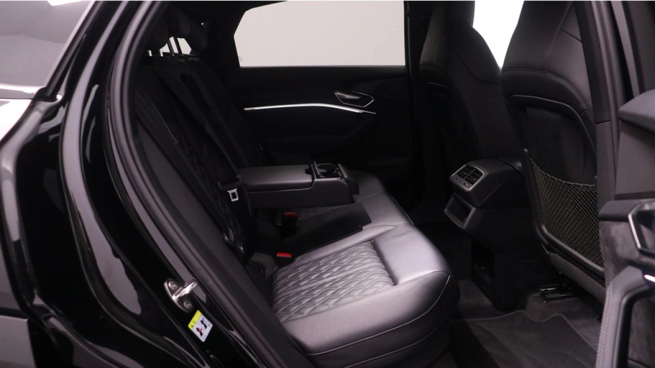 Audi e-tron Sportback S Quattro | 503PK | Panoramadak | Sportstoelen Plus