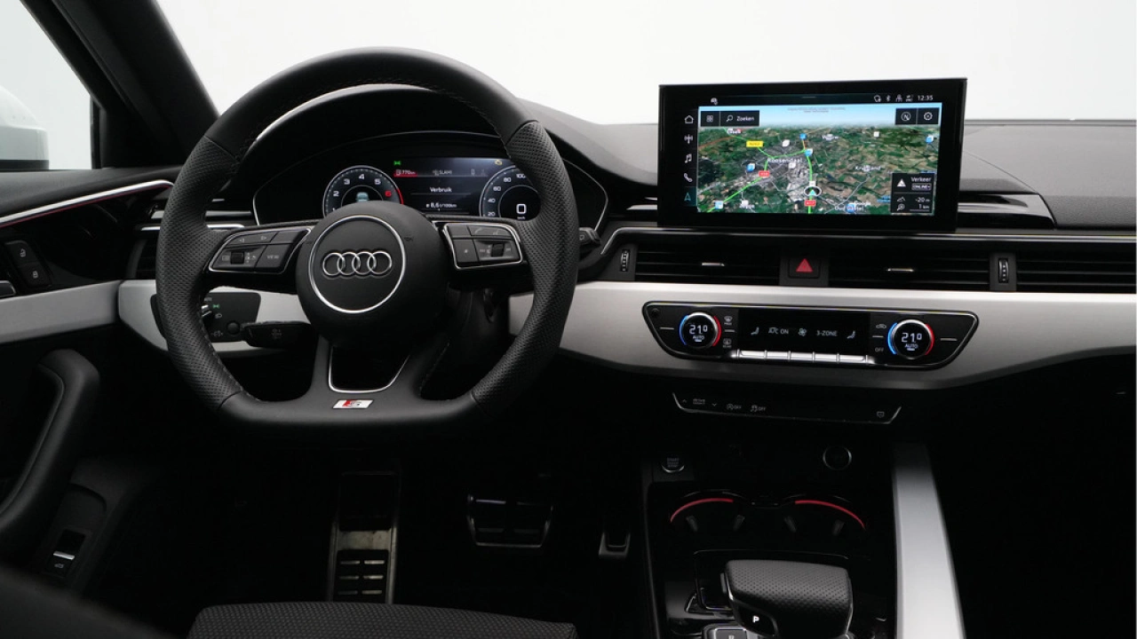 Audi A4 Avant 35 TFSI S Line edition Competition