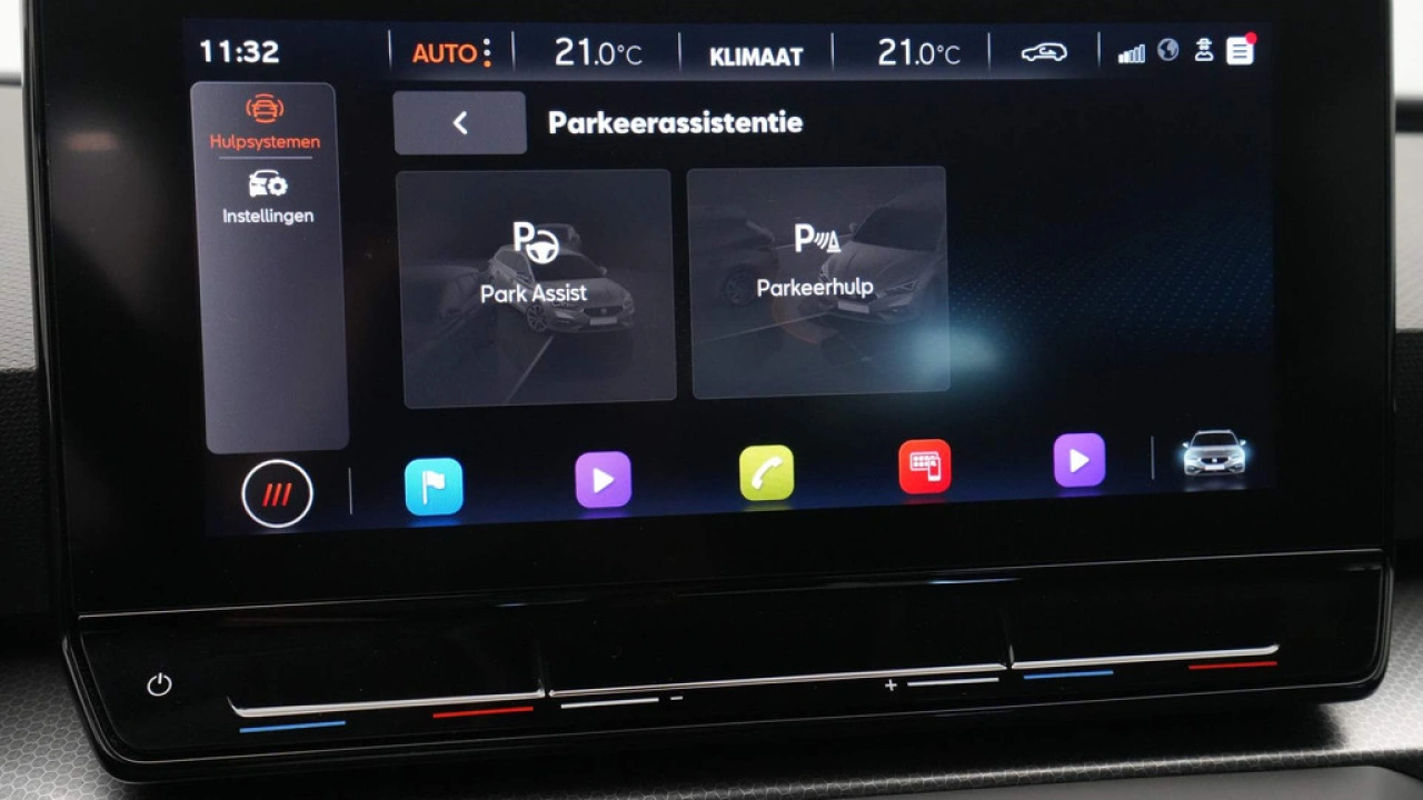 SEAT Leon Sportstourer 1.0 eTSI 110pk DSG Style Business Intense