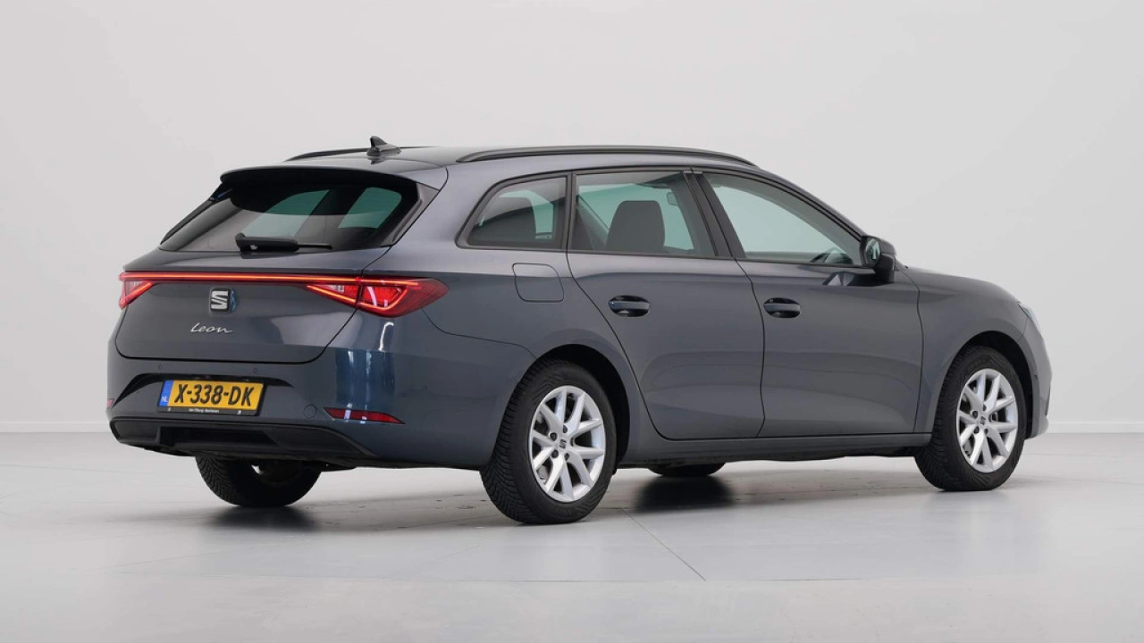 SEAT Leon Sportstourer 1.0 eTSI 110pk DSG Style Business Intense