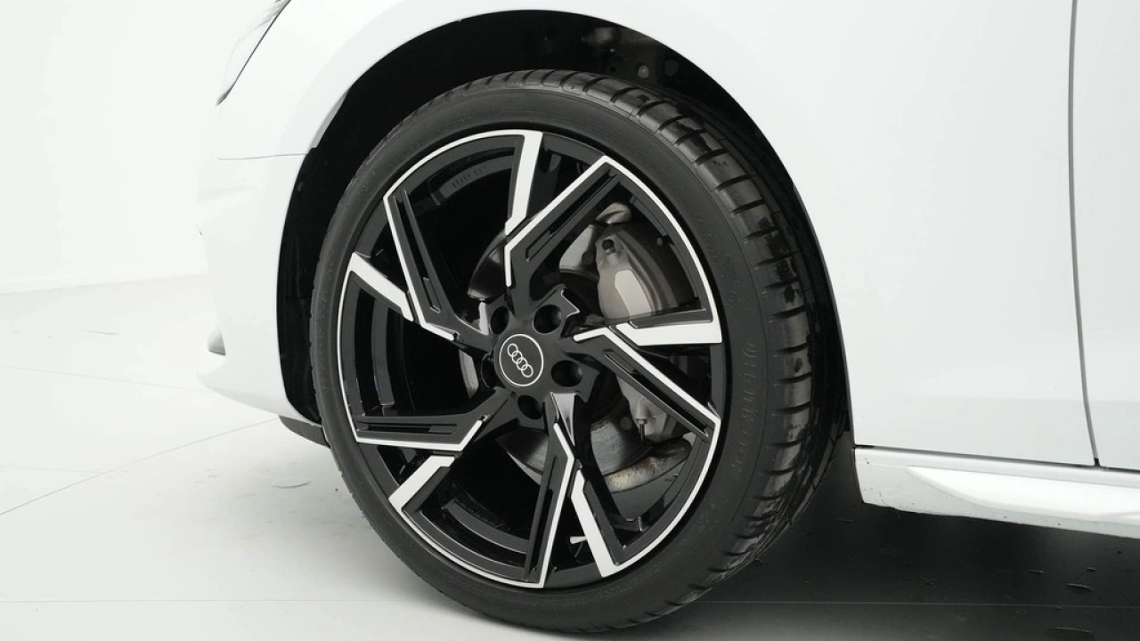 Audi A4 Avant 40 TFSI 190pk Advanced Edition