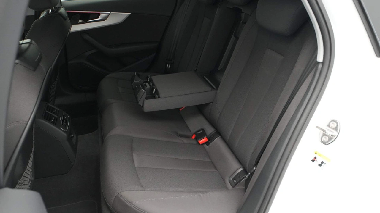 Audi A4 Avant 40 TFSI 190pk Advanced Edition