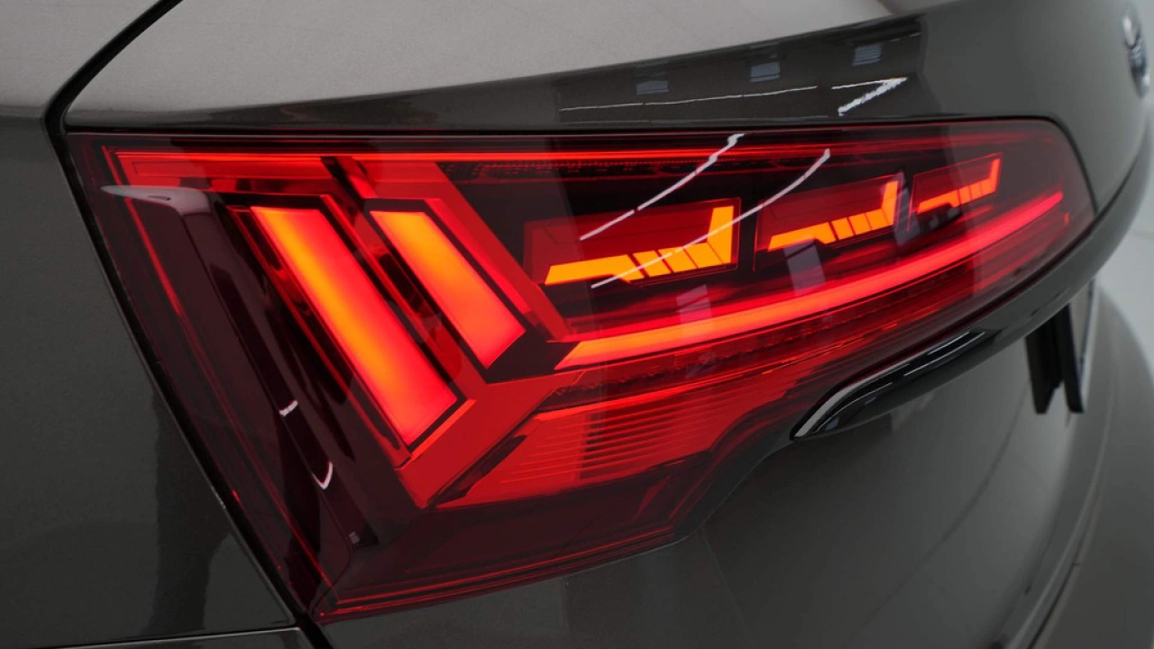 Audi Q5 50 TFSI e S edition Competition
