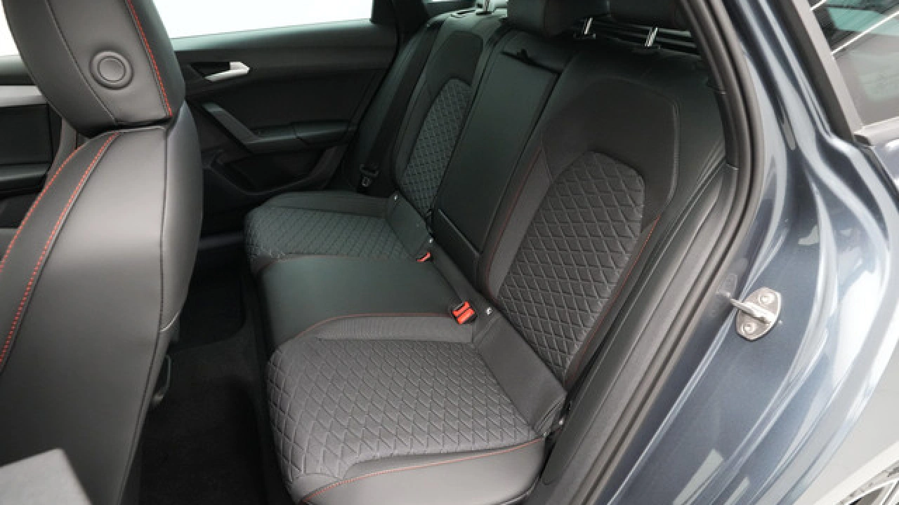 SEAT Leon Sportstourer FR Business - eHybrid