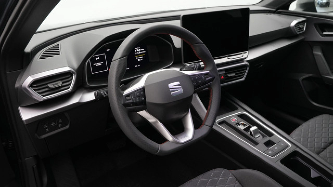 SEAT Leon Sportstourer FR Business - eHybrid