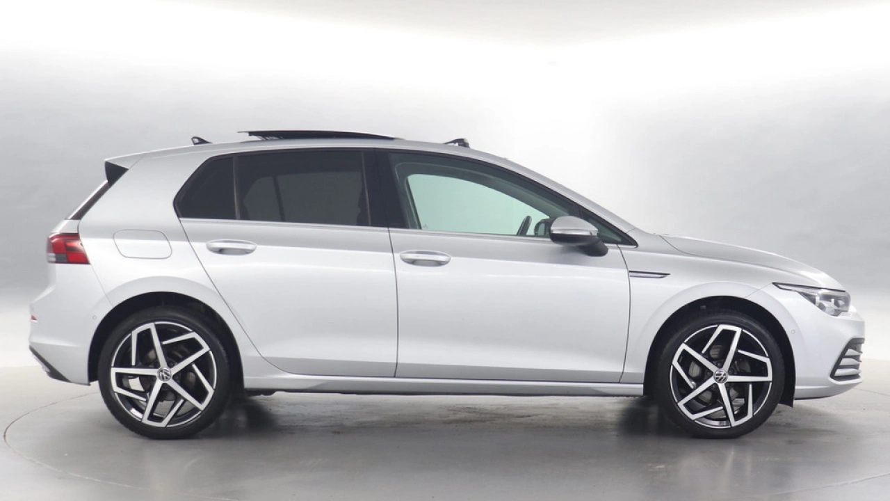 Volkswagen Golf 1.5 TSI 130pk First Edition