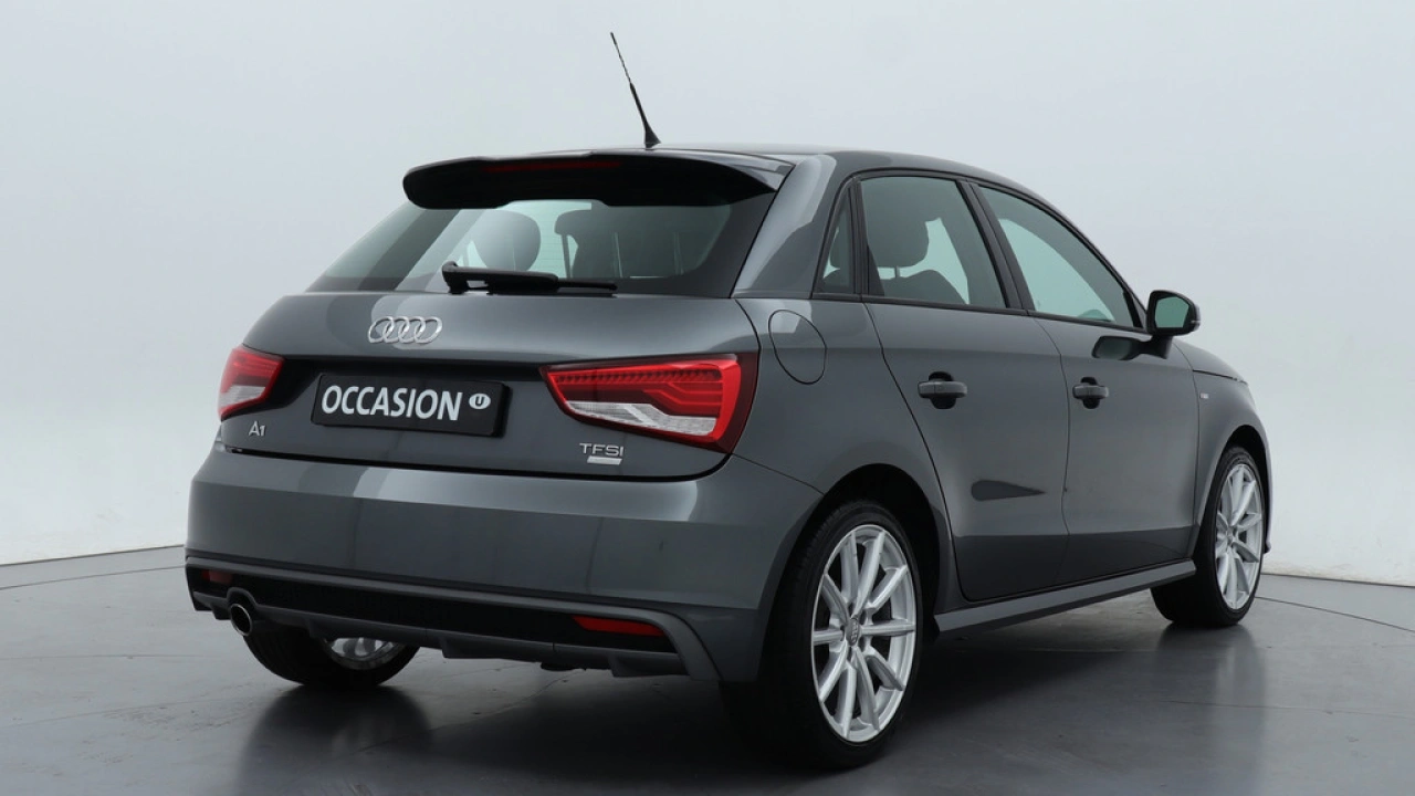 Audi A1 Sportback 1.0 TFSI Sport S line Edition | PDC | Climate control | Xenon |