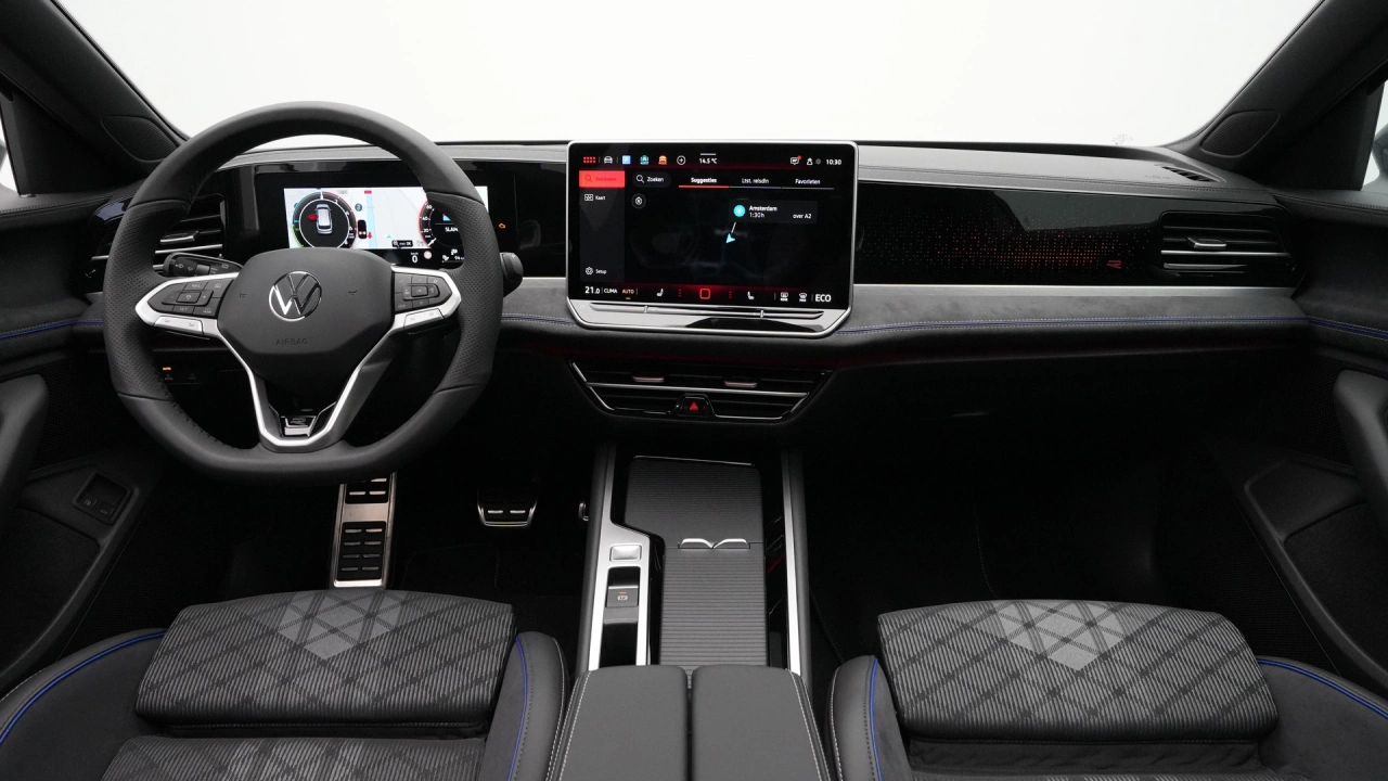 Volkswagen Passat Variant R-Line Edition - eHybrid