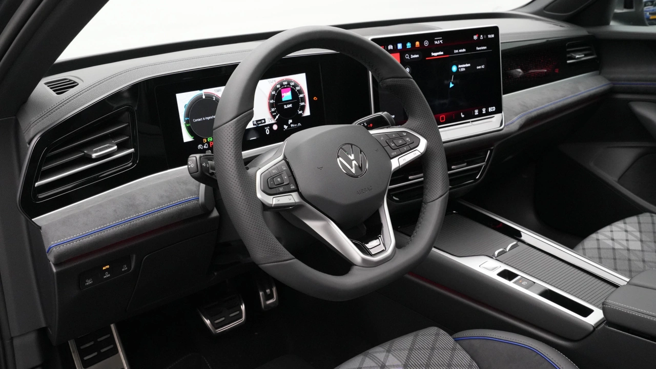 Volkswagen Passat Variant R-Line Edition - eHybrid