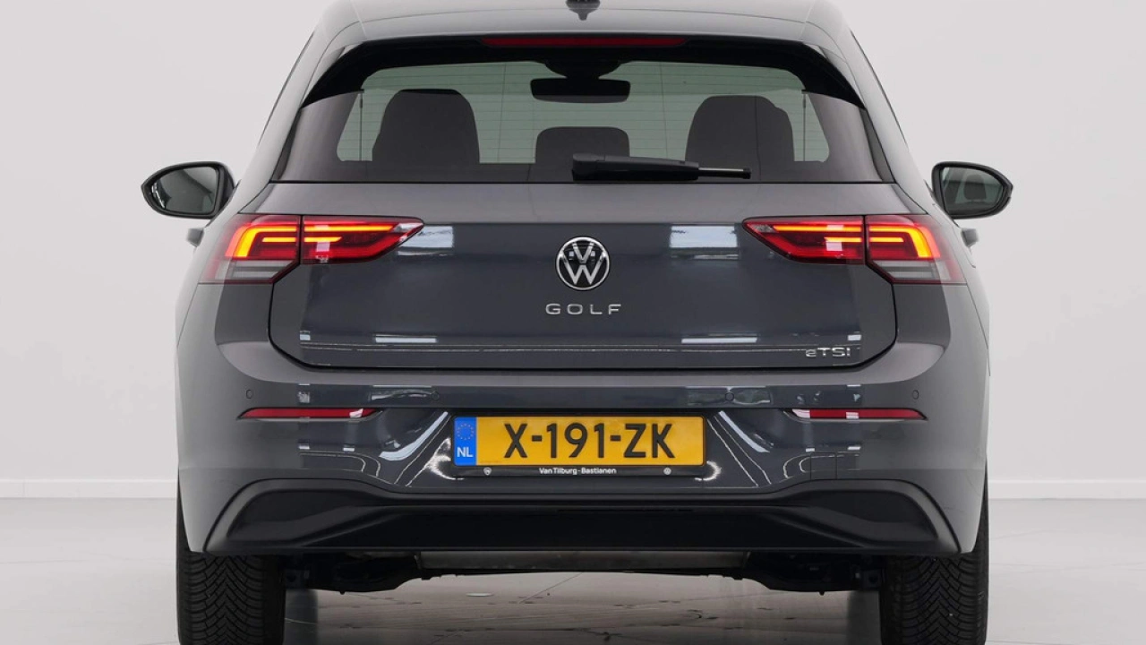 Volkswagen Golf 1.0 eTSI 110pk DSG Life Business