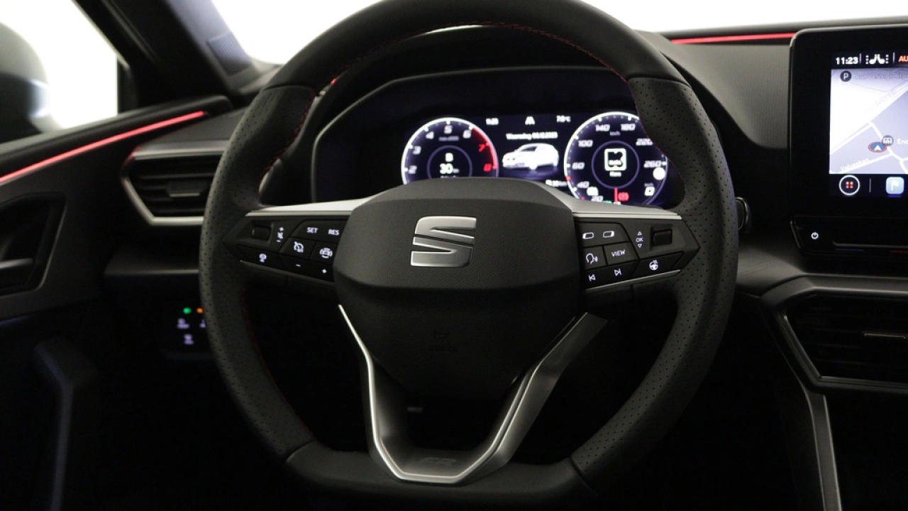 SEAT Leon 1.0 eTSI FR Business Intense