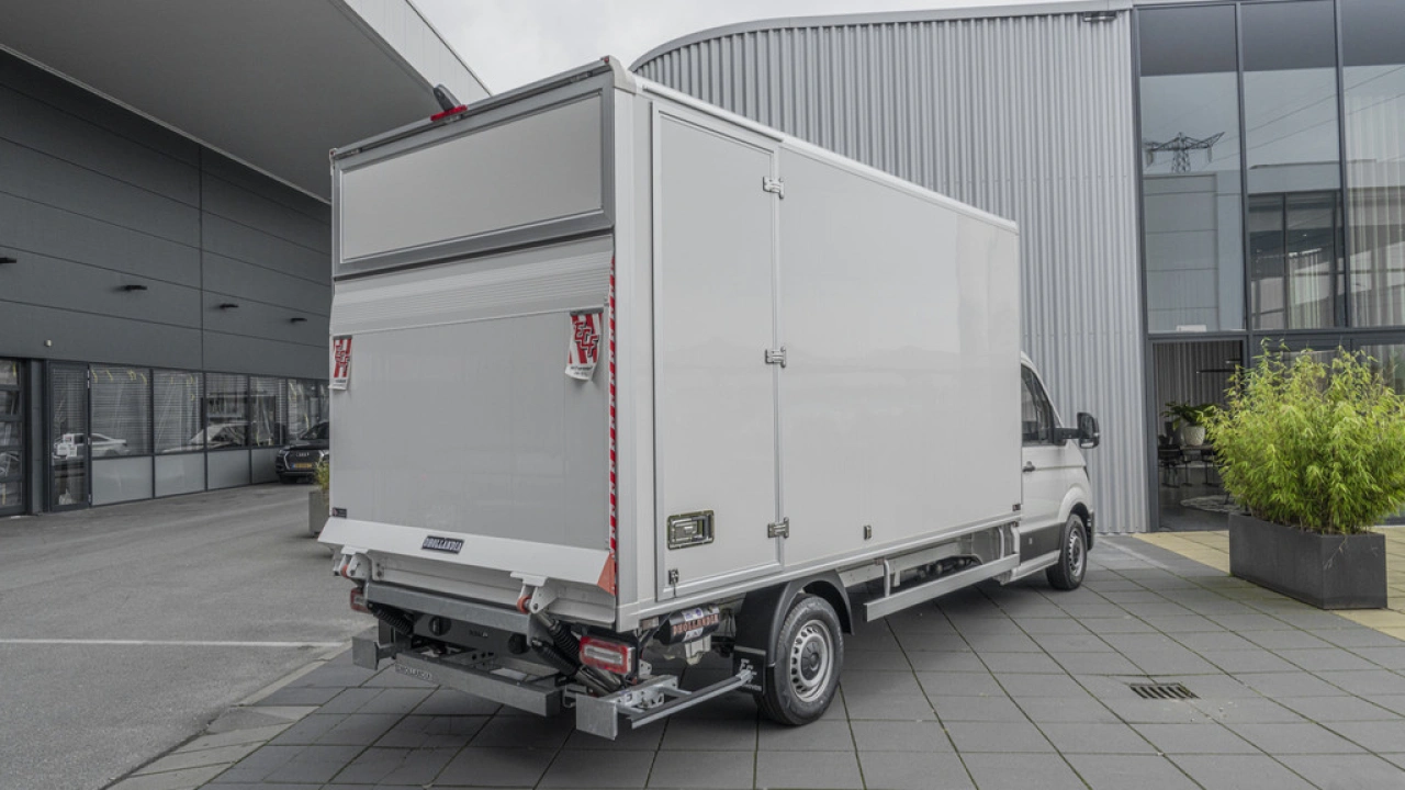 VW Bedrijfswagens Crafter Bakwagen L4 2.0 TDI 140pk 3.5T FWD Highline