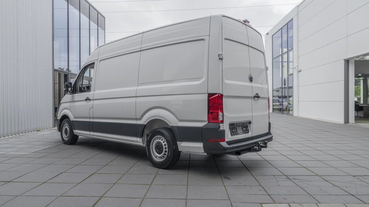 VW Bedrijfswagens Crafter GP L3H3 2.0 TDI 140pk 3.5T Trendline