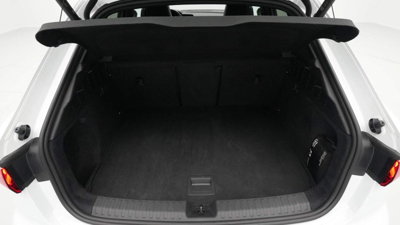 Audi A3 Sportback 45 TFSI e S edition Competition