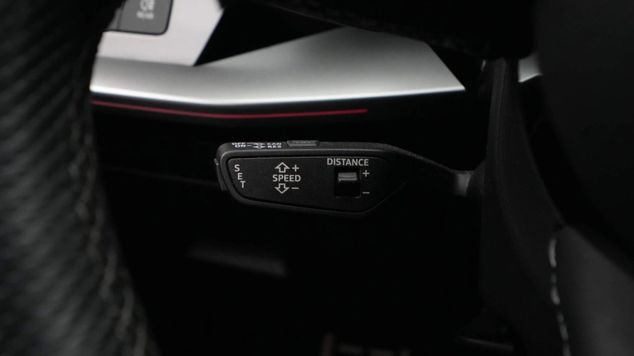 Audi A3 Sportback 45 TFSI e S edition Competition