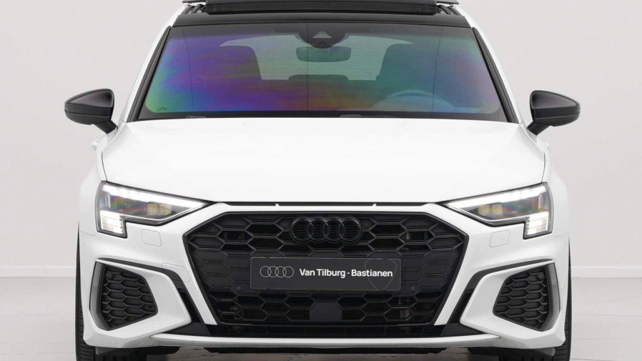 Audi A3 Sportback 45 TFSI e S edition Competition
