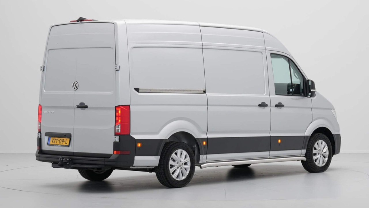 VW Bedrijfswagens Crafter 35 2.0 TDI 177pk DSG L3H3 Exclusive
