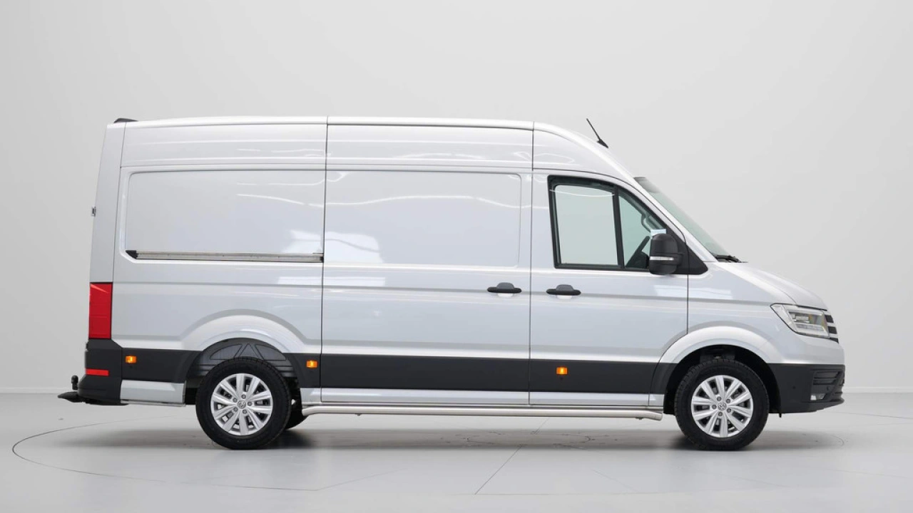 VW Bedrijfswagens Crafter 35 2.0 TDI 177pk DSG L3H3 Exclusive